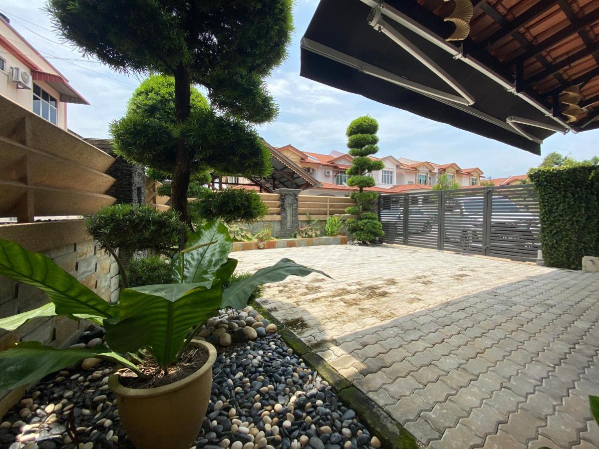 Langkawi Cozy Holiday Home at Bukit Indah by Zervin Kuah Bagian luar foto