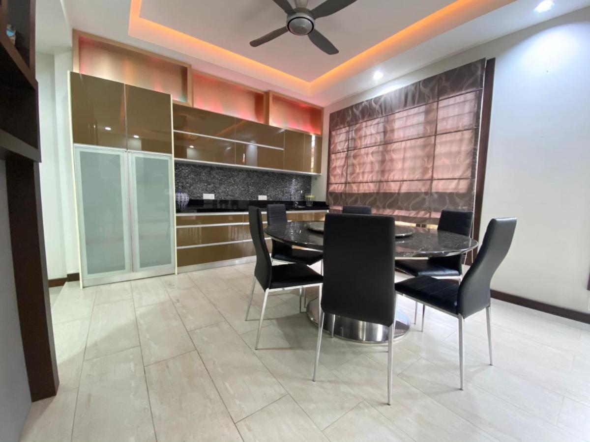 Langkawi Cozy Holiday Home at Bukit Indah by Zervin Kuah Bagian luar foto