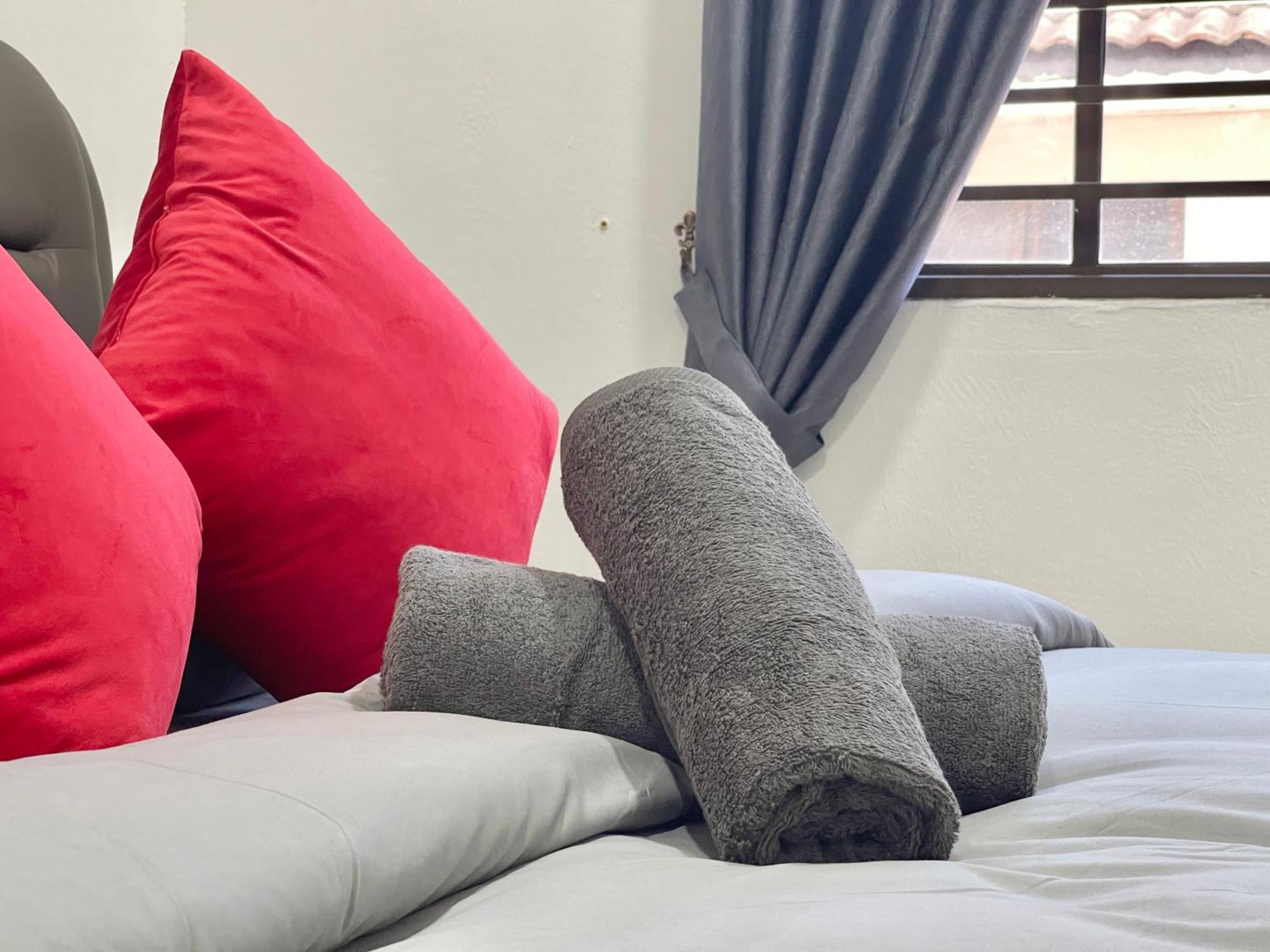 Langkawi Cozy Holiday Home at Bukit Indah by Zervin Kuah Bagian luar foto